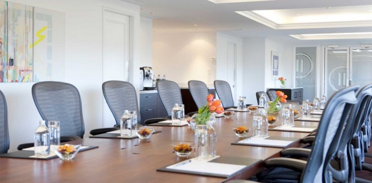 pullman-boardroom-2-2-2