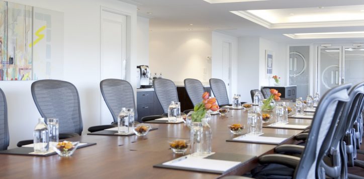 pullman-boardroom-3-2-2