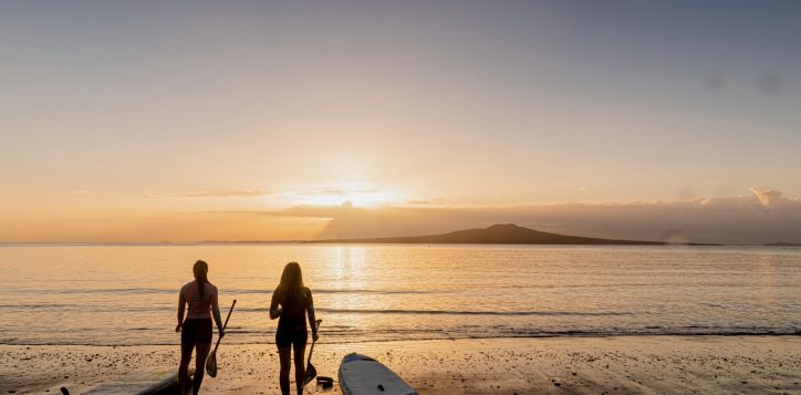sunrise-paddle-boarding-in-auckland-2